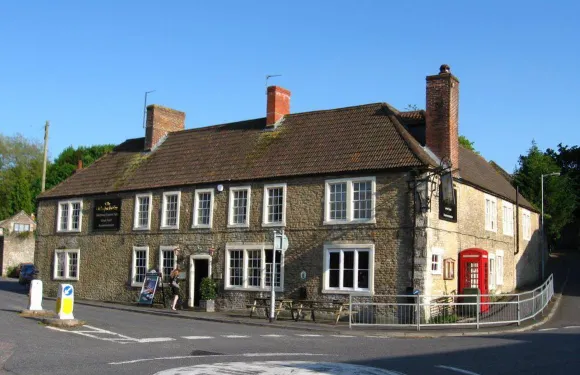 貝金頓伍爾帕克旅館 - 格林國王旅館