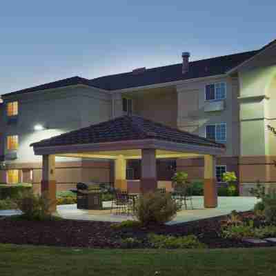 Sonesta Simply Suites Silicon Valley Santa Clara Hotel Exterior