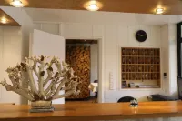 โรงแรมเรสเตอรองต์ ไวน์เลาเบอ