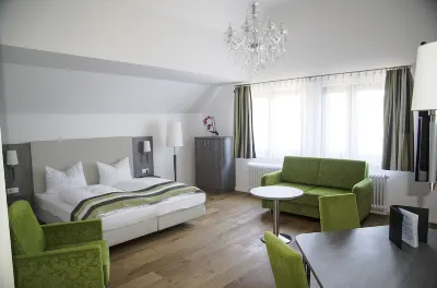 Hotel am Schloss Hotels in Neckargemünd