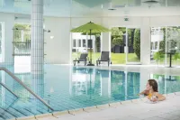 โรงแรมลันด์โกด์ เลาส์วูลต์ - ที่มีสระว่ายน้ำ