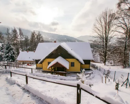 Albrechtice 尼斯河畔亞布洛內茨酒店