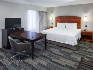 Hampton Inn & Suites Tulare