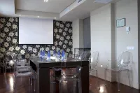 Hotel Moderno Puerta del Sol - Yolcu Alma/Bırakma Hizmetleri
