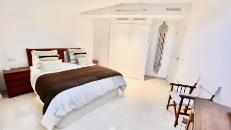 Luxury Apartment Overlooking Javea Bay and Mountains