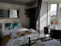 Duporth Guest House Hotels in Newlyn