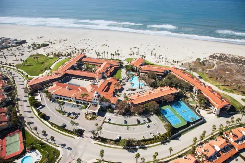 Zachari Dunes on Mandalay Beach, Curio Collection by Hilton Hôtels à : Oxnard