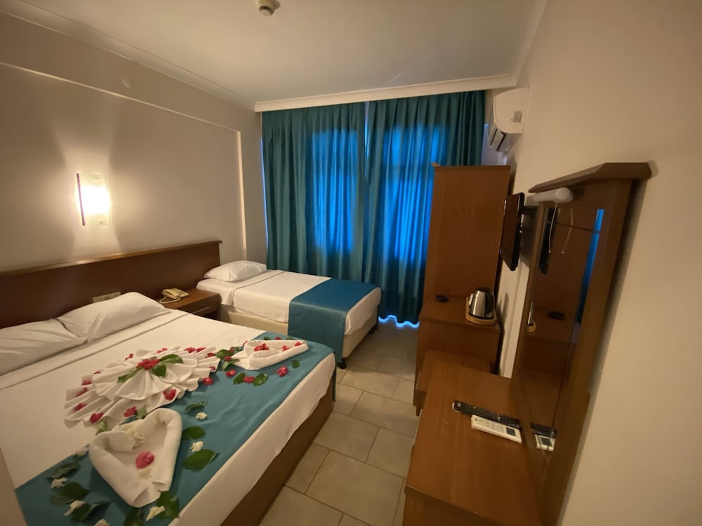 B&B Yüzbaşı Beach Hotel