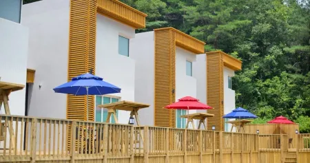 Seongju Nemonamu Pension Отели в г. Сонджу