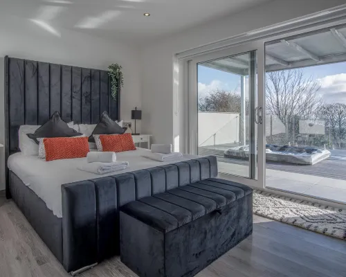 Sunrise  - 5 Bedroom Holiday Home - Pendine Hotels in Pendine