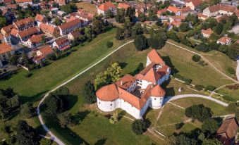 Stunning Home in Varazdin Breg with 2 Bedrooms, Wifi and Outdoor Swimming Pool