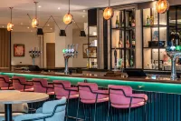 Holiday Inn LONDON - SHEPPERTON by IHG - bar