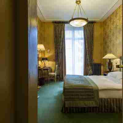 Grand Hotel les Trois Rois Rooms