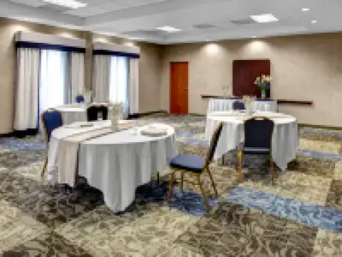 Holiday Inn Express & Suites RICHMOND NORTH ASHLAND by IHG Hotels in Ashland