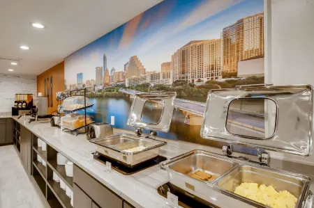 Orangewood Inn and Suites Midtown