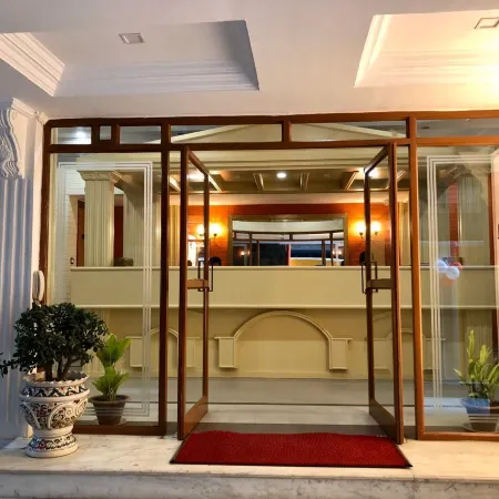 Hotel Saluja