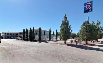 Motel 6 Carlsbad, NM