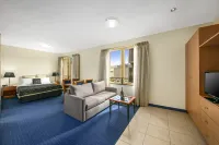 Quest Savoy Hotels in Хобарт