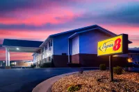 Super 8 by Wyndham Washington Hotels near Central Methodist University - Union