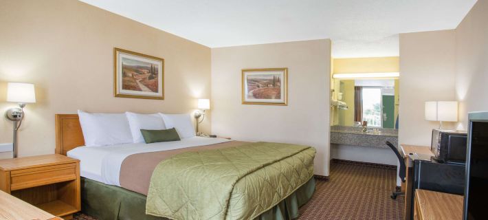 Ramada by Wyndham Wytheville Hotels in Wytheville