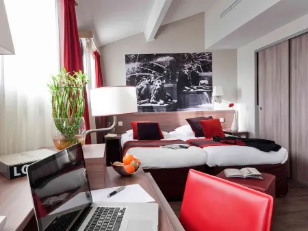 Aparthotel Adagio Aix-en-Provence Centre Отели рядом с достопримечательностью «la Bastide du Jas de Bouffan»