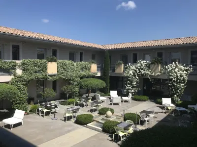 Patio de Violette Uzes otelleri