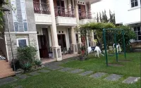 Villa Giri Kembang
