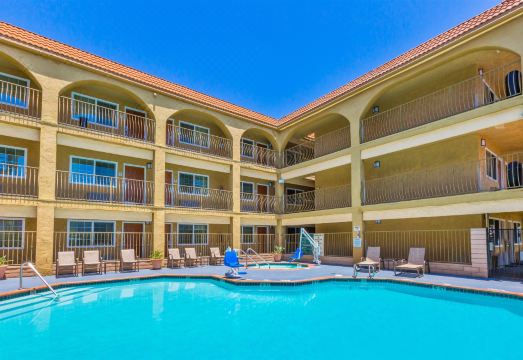 1. 베스트 웨스턴 ..