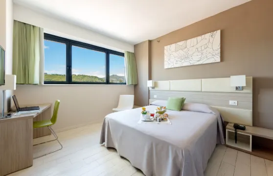 克里斯蒂娜酒店