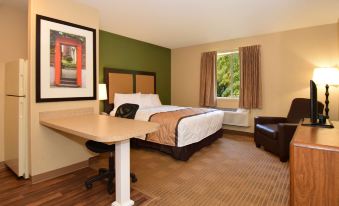 Extended Stay America Suites - Charleston - Northwoods Blvd