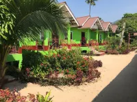 Yuyu Golden Beach Hotels in Bang Bao Bay