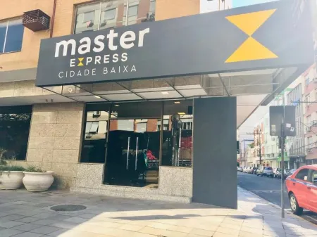 Hotel Master Express Cidade Baixa Отели рядом с достопримечательностью «Музей искусств Риу-Гранди-ду-Сул»