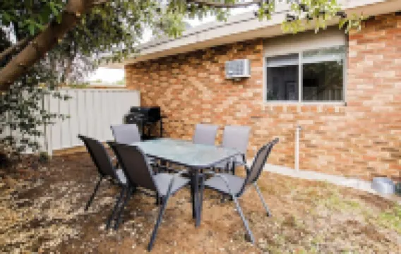 Echuca Moama Holiday Accommodation - Sunny Shackell