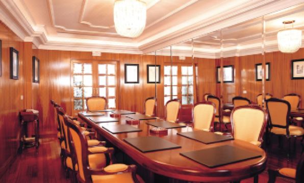 3. 호텔 돈 마놀리..