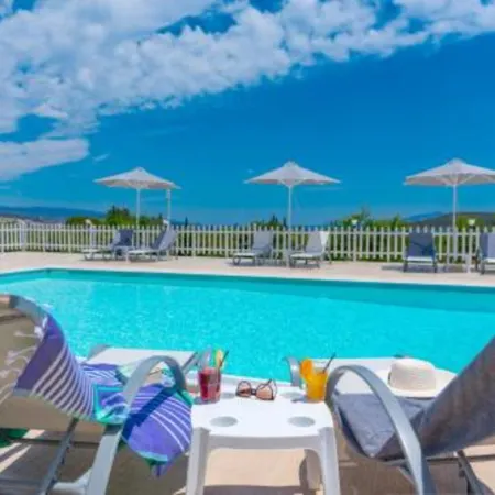 Leonidas Resort