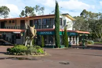 Bandicoot Motor Inn Hamilton - parking