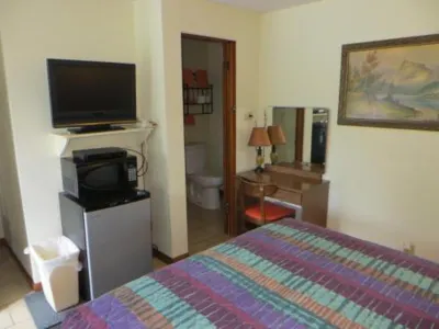 Cool Springs Inn Hotels in La Porte