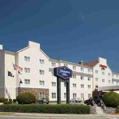 Hampton Inn Nashua Hotel Exterior