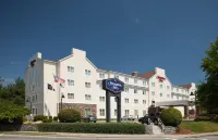 Hampton Inn Nashua Hotels near Holman Stadium