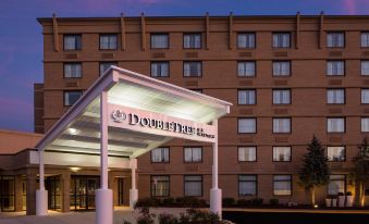 DoubleTree by Hilton Laurel