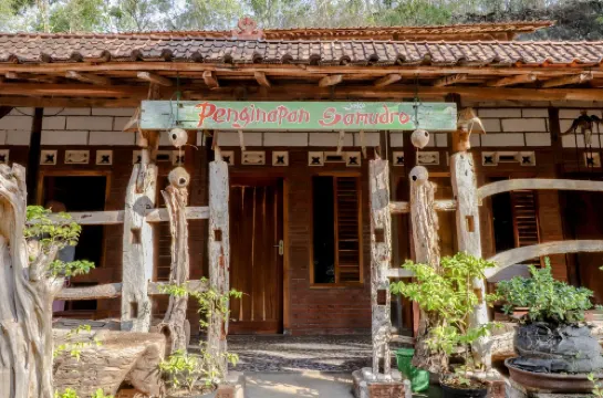 薩姆多佐戈住宿酒店