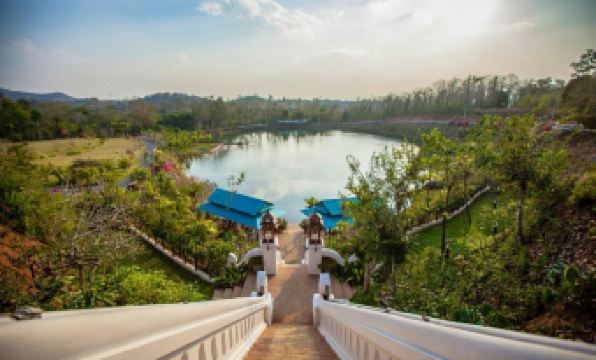 NAN Green Lake View Resort