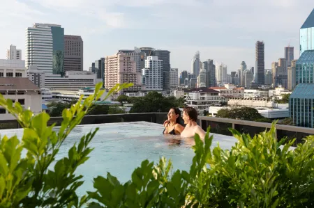 Ascott Embassy Sathorn Bangkok Отели рядом с достопримечательностью «The Lofts Ekkamai»