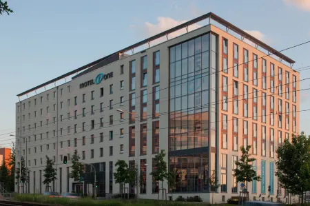 Motel One Stuttgart-Feuerbach Отели рядом с достопримечательностью «Вильгельма»