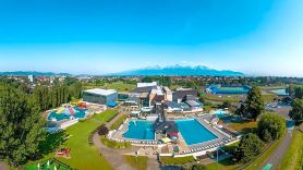 Hotel AquaCity Seasons