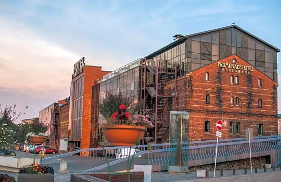 利耶帕亞舞會酒店