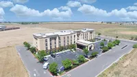 Hampton Inn & Suites Madera