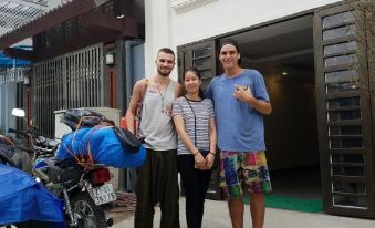 Truong An Hostel