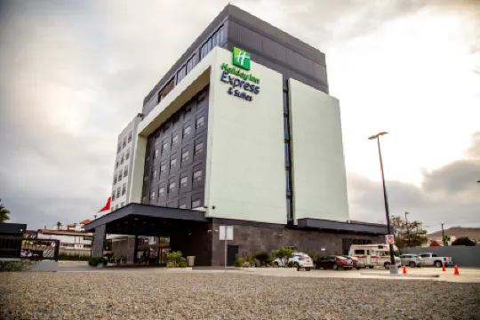 Holiday Inn Express & Suites ENSENADA CENTRO by IHG