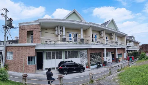 Americano Hotel Syariah Yogyakarta Hotels in Sewon